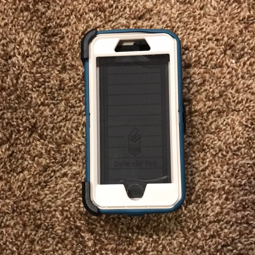Otter Defender Pro with belt clip
